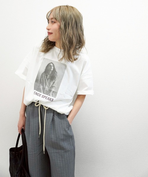 gossara(ゴサラ)の「【主役級Tシャツ】天竺フォトプリントT(Tシャツ/カットソー・レディース・ブラック/オフホワイト/ブラウン・FREE)」の5枚目の写真
