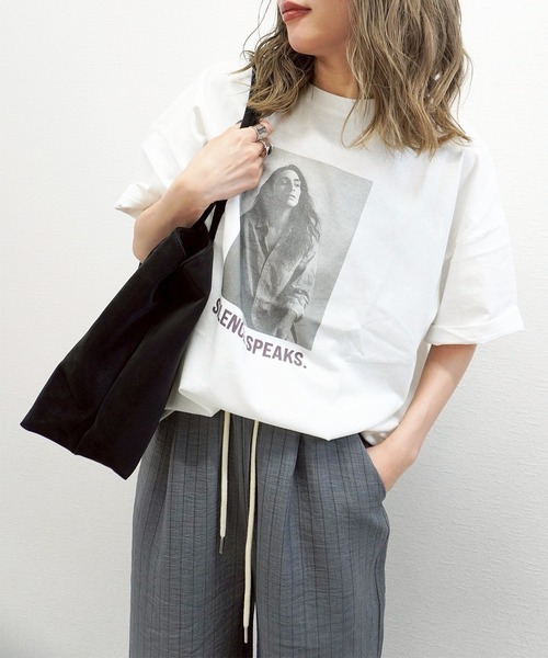 gossara(ゴサラ)の「【主役級Tシャツ】天竺フォトプリントT(Tシャツ/カットソー・レディース・ブラック/オフホワイト/ブラウン・FREE)」の7枚目の写真