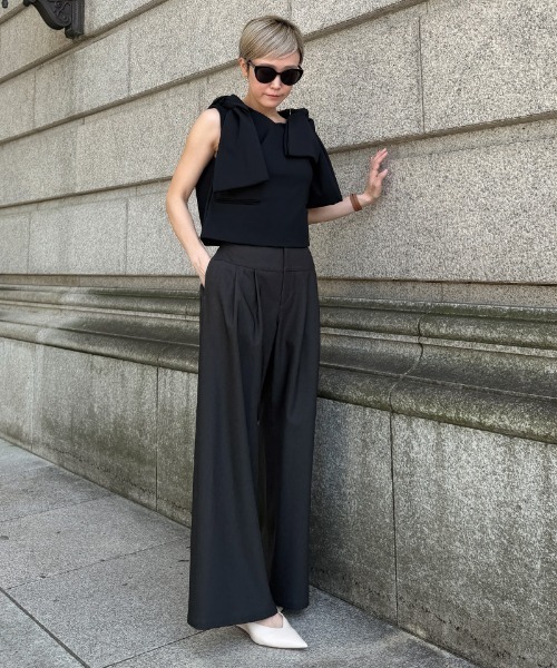 JENNE(ジェンヌ)の「リボンVネックトップス(その他トップス・レディース・ネイビー/ブラック/ホワイト・LARGE/MEDIUM/SMALL)」の14枚目の写真