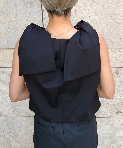JENNE(ジェンヌ)の「リボンVネックトップス(その他トップス・レディース・ネイビー/ブラック/ホワイト・LARGE/MEDIUM/SMALL)」の19枚目の写真
