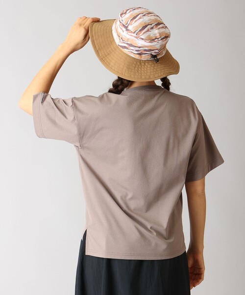 Columbia(コロンビア)の「UVカット 冷感 Columbia/ ウィメンズ トゥリースワロー オムニフリーズゼロ ショートスリーブTシャツ /コロンビア(Tシャツ/カットソー・レディース・グリーン/ブラック/ブラウン・M/L/XL/S)」の9枚目の写真