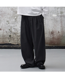 AGOD（エージーオーディー）の「ストラップバンディングワイドスラックス[チャコールストライプ]（スラックス）」