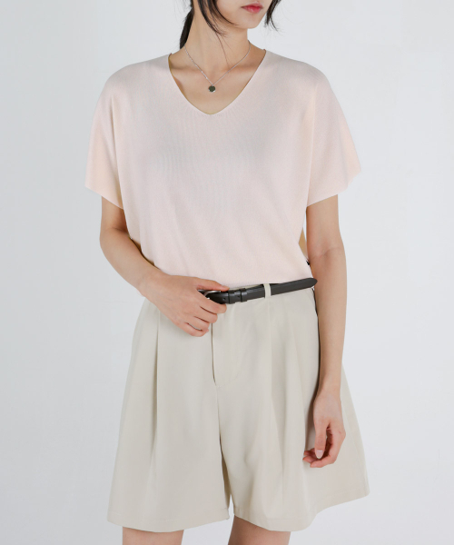UMM(ウム)の「レディース サマー ソフトタッチ Vネックニット 3COLOR(Tシャツ/カットソー・レディース・ベージュ/ブラック/ライトピンク・F)」の7枚目の写真