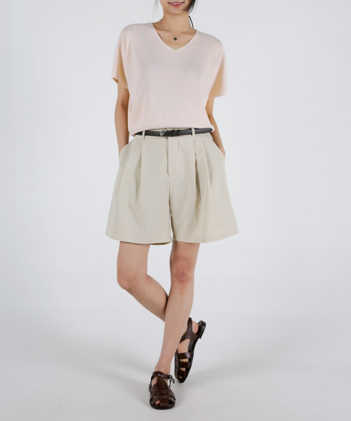 UMM(ウム)の「レディース サマー ソフトタッチ Vネックニット 3COLOR(Tシャツ/カットソー・レディース・ベージュ/ブラック/ライトピンク・F)」の8枚目の写真