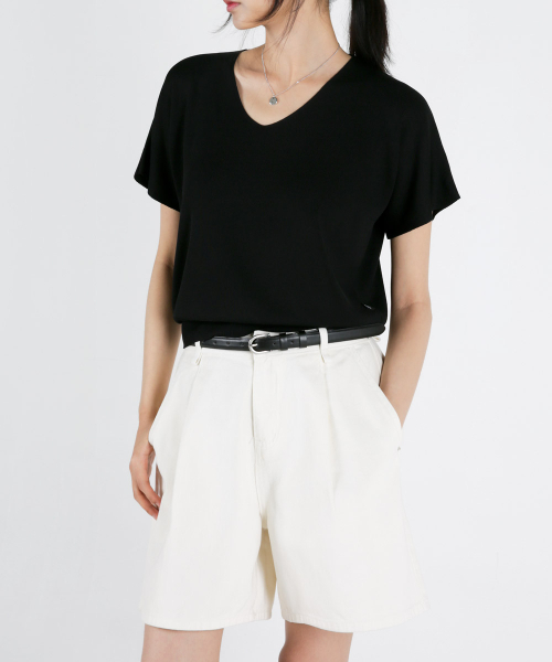 UMM(ウム)の「レディース サマー ソフトタッチ Vネックニット 3COLOR(Tシャツ/カットソー・レディース・ベージュ/ブラック/ライトピンク・F)」の14枚目の写真