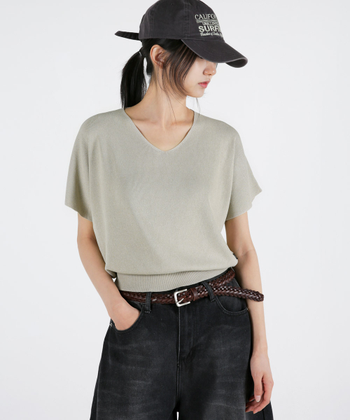 UMM(ウム)の「レディース サマー ソフトタッチ Vネックニット 3COLOR(Tシャツ/カットソー・レディース・ベージュ/ブラック/ライトピンク・F)」の20枚目の写真