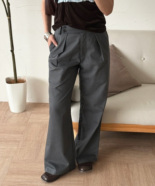 MUHET(ミュエータ)の「waist design straight pants / ウエストデザインストレートパンツ(スラックス・レディース・ブラウン/オフホワイト/チャコールグレー・MEDIUM/SMALL/LARGE)」の13枚目の写真