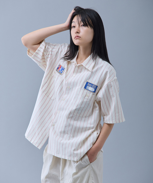 PARIS SAINT-GERMAIN(パリサンジェルマン)の「【Paris Saint-Germain / パリ・サン=ジェルマン】 JP 1970 Stripe Shirt(シャツ/ブラウス・メンズ・ネイビー/ピンク/ホワイト・MEDIUM/LARGE)」の4枚目の写真
