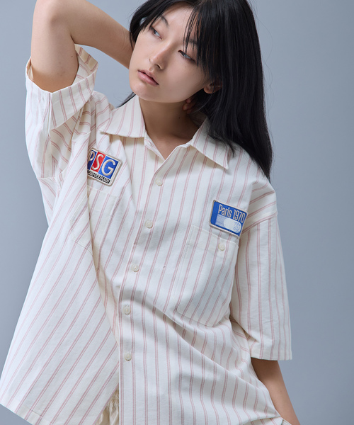 PARIS SAINT-GERMAIN(パリサンジェルマン)の「【Paris Saint-Germain / パリ・サン=ジェルマン】 JP 1970 Stripe Shirt(シャツ/ブラウス・メンズ・ネイビー/ピンク/ホワイト・MEDIUM/LARGE)」の6枚目の写真
