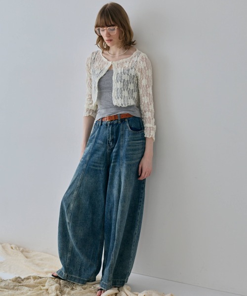 flaeu(フラユ)の「Flower Lace Short Cardigan(カーディガン/ボレロ・レディース・ブラック/アイボリー・FREE)」の5枚目の写真