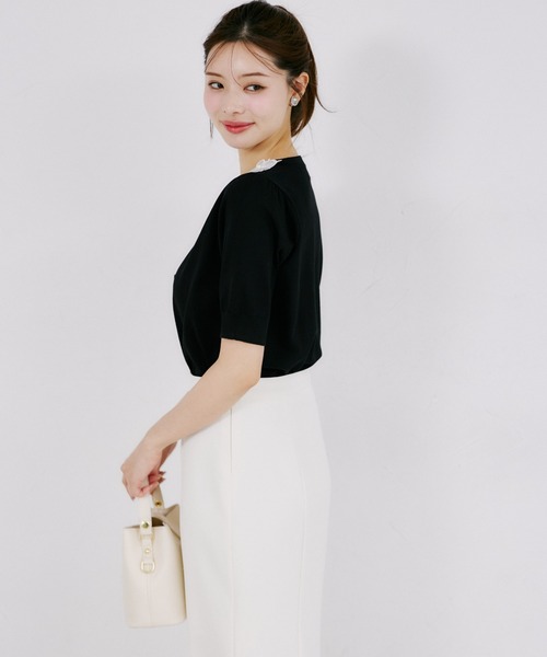 tocco closet(トッコ クローゼット)の「【ZOZO限定】接触冷感フラワーレース襟半袖カーディガン(ニット/セーター・レディース・ラベンダー/ネイビー/ブラック/オフホワイト・M)」の19枚目の写真