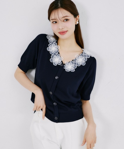 tocco closet(トッコ クローゼット)の「【ZOZO限定】接触冷感フラワーレース襟半袖カーディガン(ニット/セーター・レディース・ラベンダー/ネイビー/ブラック/オフホワイト・M)」の22枚目の写真