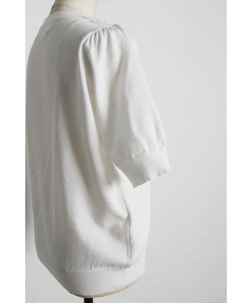 tocco closet(トッコ クローゼット)の「【ZOZO限定】接触冷感フラワーレース襟半袖カーディガン(ニット/セーター・レディース・ラベンダー/ネイビー/ブラック/オフホワイト・M)」の5枚目の写真