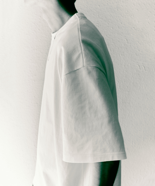 WISM(ウィズム)の「WISM ORIGINAL PRODUCT BASIC TEE(Tシャツ/カットソー・メンズ・ホワイト/ブラック・LARGE/MEDIUM)」の12枚目の写真
