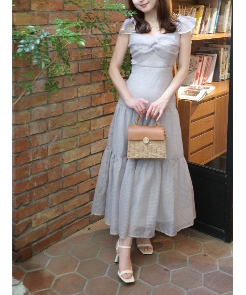 MISTREASS(ミストレアス)の「Sheer Gingham Tiered Dress(ワンピース・レディース・ブラック/グレー/アイボリー・FREE)」の9枚目の写真