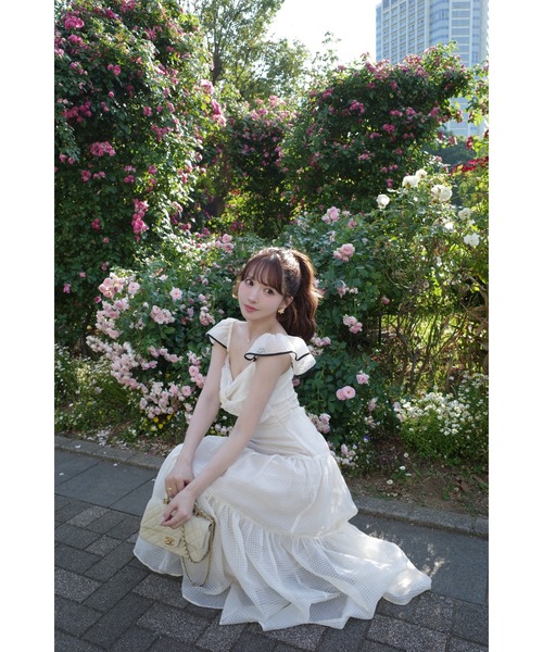 MISTREASS(ミストレアス)の「Sheer Gingham Tiered Dress(ワンピース・レディース・ブラック/グレー/アイボリー・FREE)」の12枚目の写真