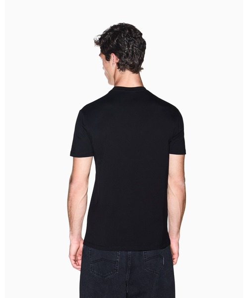 ARMANI EXCHANGE(アルマーニエクスチェンジ)の「【A|X アルマーニ エクスチェンジ】フロッキーロゴ レギュラーフィット 半袖クルーネックTシャツ/REGULAR(Tシャツ/カットソー・メンズ・ブラック・X-SMALL/X-LARGE/SMALL/MEDIUM/LARGE)」の2枚目の写真