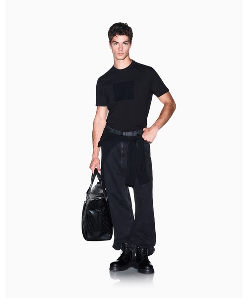 ARMANI EXCHANGE(アルマーニエクスチェンジ)の「【A|X アルマーニ エクスチェンジ】フロッキーロゴ レギュラーフィット 半袖クルーネックTシャツ/REGULAR(Tシャツ/カットソー・メンズ・ブラック・X-SMALL/X-LARGE/SMALL/MEDIUM/LARGE)」の5枚目の写真