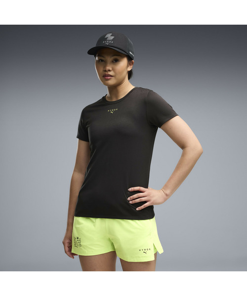 PUMA(プーマ)の「PUMA プーマ ウィメンズ トレーニング PUMA x HYROX ポリグラフィック 半袖 Tシ(Tシャツ/カットソー・レディース・ブラック/ラベンダー・SMALL/LARGE/MEDIUM/X-SMALL)」の2枚目の写真