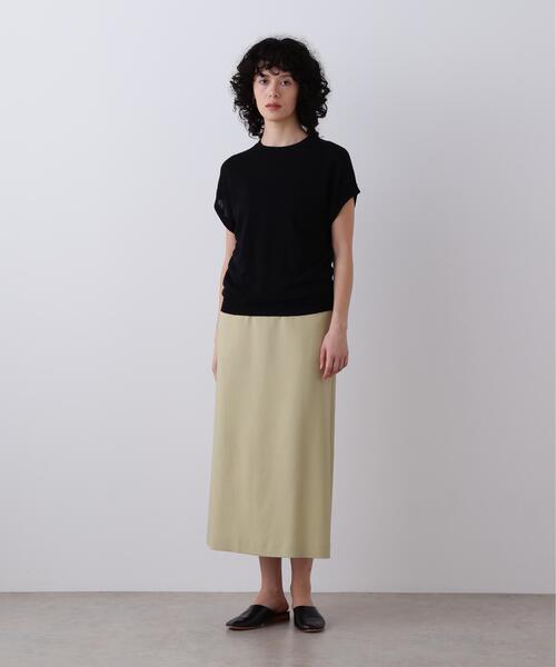 YLEVE（イレーヴ）の「YLEVE / COTTON LINEN KNIT ASYMMETRY PULLOVER（ニット/セーター・レディース・カーキ/ブラック/ホワイト・1）」の4枚目の写真