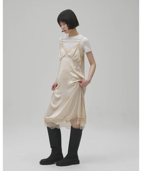 TODAYFUL（トゥデイフル）の「TODAYFUL Satin Lace Dress（ワンピース・レディース・オフホワイト/ブラック・36/38）」の4枚目の写真