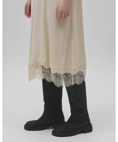 TODAYFUL（トゥデイフル）の「TODAYFUL Satin Lace Dress（ワンピース・レディース・オフホワイト/ブラック・36/38）」の6枚目の写真