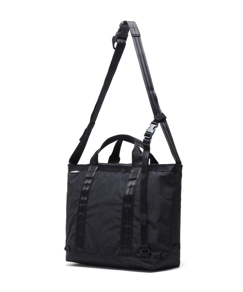 CHROME（クローム）の「［ CHROME / クローム ］GROCERY TOTE MSNGR 15L / グローサリー トート メッセンジャー 15L 耐水 トートバッグ 容量：15L（トートバッグ・メンズ・ブラック・FREE）」の3枚目の写真