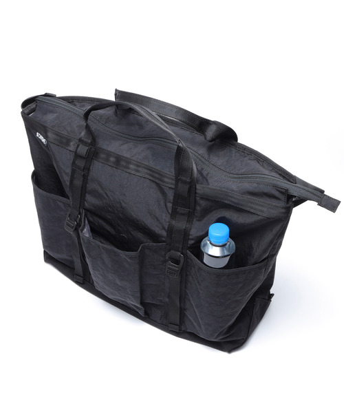 CHROME（クローム）の「［ CHROME / クローム ］GROCERY TOTE MSNGR 15L / グローサリー トート メッセンジャー 15L 耐水 トートバッグ 容量：15L（トートバッグ・メンズ・ブラック・FREE）」の7枚目の写真