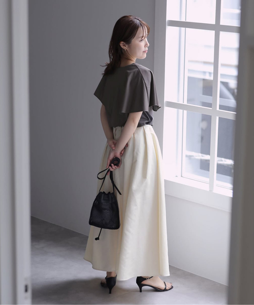 La TOTALITE（ラトータリテ）の「【洗える】《追加》ケープカットソー（Tシャツ/カットソー・レディース・バーガンディー/グレー/グリーン・FREE）」の5枚目の写真