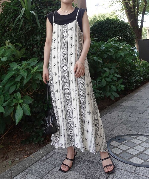 CORNERS(コーナーズ)の「エスニックストライプキャミワンピース(ワンピース・レディース・アイボリー/ブラック・M)」の17枚目の写真