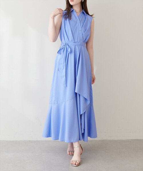 natural couture(ナチュラルクチュール)の「アシンメトリーヘムシャツワンピース(シャツワンピース・レディース・ブラック/ネイビー/イエロー/ブルー・FREE)」の4枚目の写真