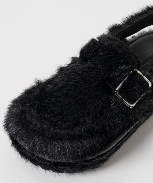 MAISON SPECIAL(メゾンスペシャル)の「Fur-Like Volume Sole Slingback Mules/ファーライクボリュームソールスリングバックミュール(その他シューズ・レディース・ブラック・36/38/37)」の5枚目の写真