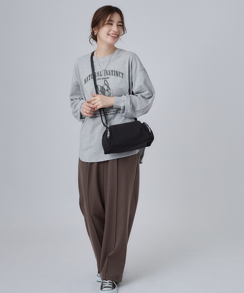 SHOO・LA・RUE（シューラルー）の「【撥水】サイドポケットショルダーバッグ（ショルダーバッグ・レディース・グレー/ブラック/ブルー・00）」の7枚目の写真