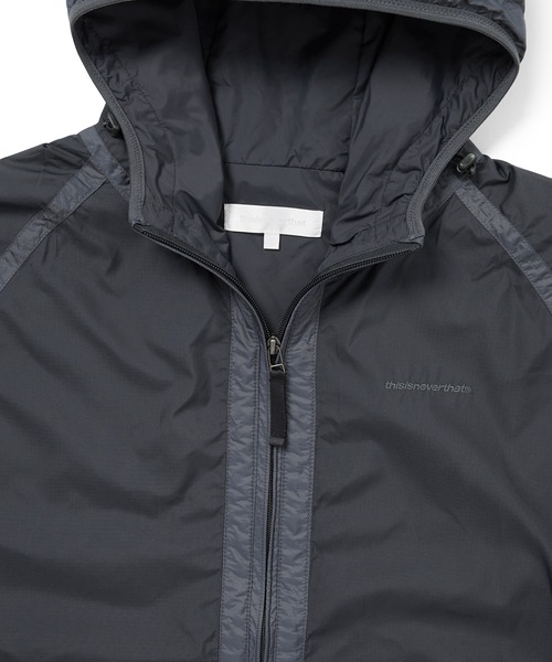 thisisneverthat（ディスイズネバーザット）の「PERTEXR SP-Logo Windbreaker（その他アウター・メンズ・ネイビー・S/L/M/XL）」の2枚目の写真