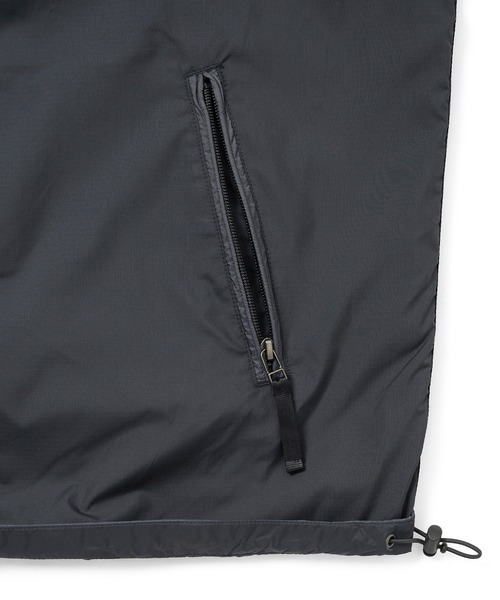 thisisneverthat（ディスイズネバーザット）の「PERTEXR SP-Logo Windbreaker（その他アウター・メンズ・ネイビー・S/L/M/XL）」の3枚目の写真