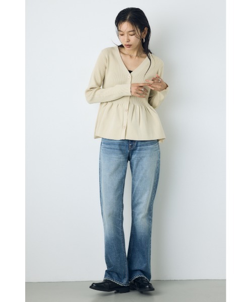 AZUL by moussy(アズールバイマウジー)の「【大人気♪】ペプラムカーディガン 秋服 冬服 ウエストカバー 体系カバー 長袖 ニットトップス(カーディガン/ボレロ・レディース・ブラック/ボルドー/アイボリー・FREE)」の8枚目の写真