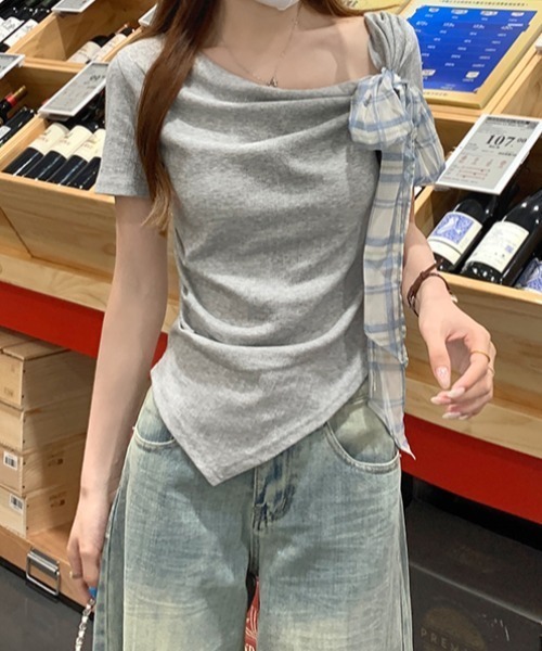 FLINEA(フリネア)の「イレギュラーウエスト絞りリボンTシャツ(Tシャツ/カットソー・レディース・グレー・FREE)」の5枚目の写真