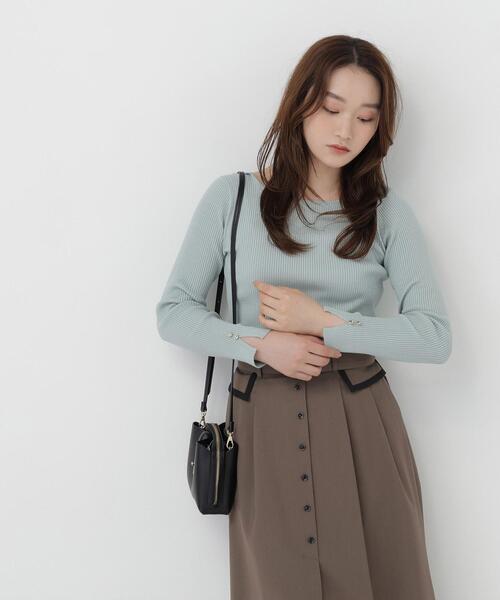 NATURAL BEAUTY BASIC(ナチュラルビューティーベーシック)の「ボートネックニット(ニット/セーター・レディース・ライトグリーン/オフホワイト/ダークブラウン・FREE)」の4枚目の写真