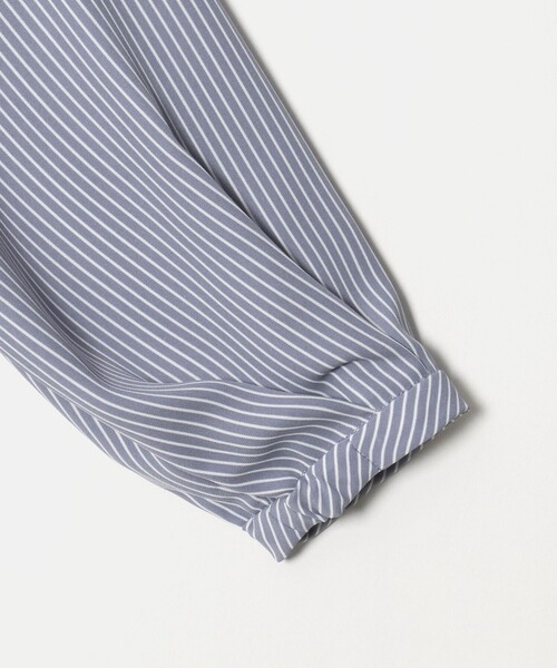 A DAY IN THE LIFE UNITED ARROWS(アデイインザライフユナイテッドアローズ)の「ドビー フェイクパール 9分袖ブラウス<A DAY IN THE LIFE>(シャツ/ブラウス・レディース・ホワイト/ベージュ/その他1・FREE)」の13枚目の写真