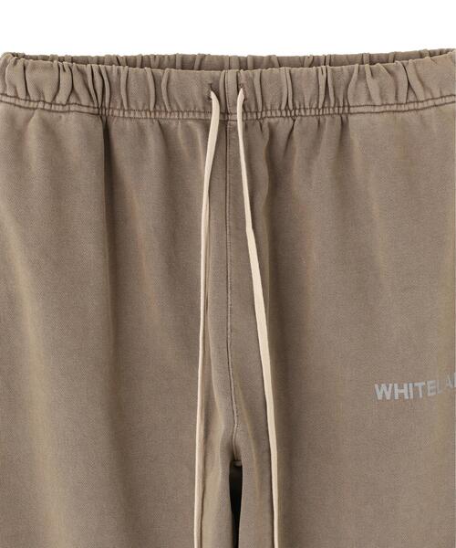 WHITELAND(ホワイトランド)の「【WEB&DEPOT限定】WHITELAND/ホワイトランド/LOGO PIGMENT SWEAT PANTS(スウェットパンツ・レディース・ブラック/ベージュ・M/L/S)」の6枚目の写真