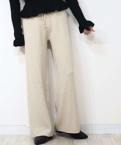 DISKEEN SURE(ディスキーンシュアー)の「高見え編み地が大人っぽ!ニットワイドパンツ(その他パンツ・レディース・ベージュ/ブラック・FREE)」の14枚目の写真