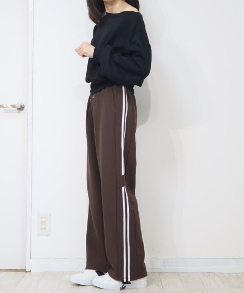 DISKEEN SURE(ディスキーンシュアー)の「今期大本命のトラックパンツ!サイドライン入りジャージタッチワイドパンツ(その他パンツ・レディース・キャメル/ブラック/ブラウン/グレー・FREE)」の18枚目の写真