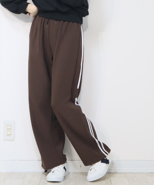 DISKEEN SURE(ディスキーンシュアー)の「今期大本命のトラックパンツ!サイドライン入りジャージタッチワイドパンツ(その他パンツ・レディース・キャメル/ブラック/ブラウン/グレー・FREE)」の19枚目の写真