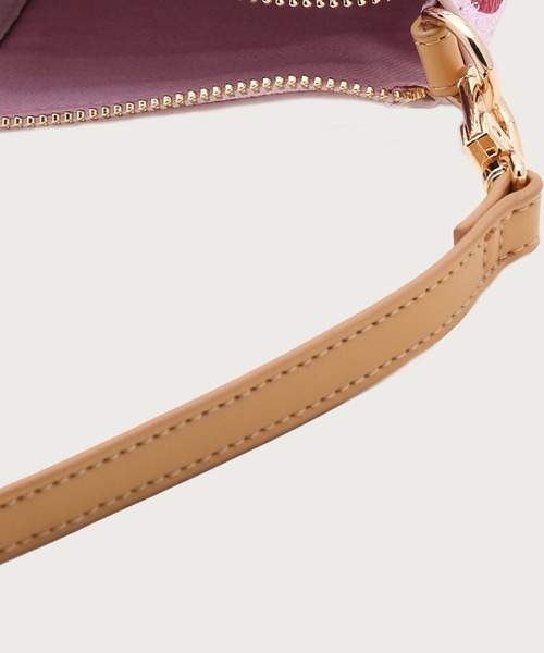 APEE BY A BATHING APE（エイピーバイアベイシングエイプ）の「APEE CAMO PU MINI POCHETTE（ショルダーバッグ・レディース・レッド/ピンク/ブルー・FREE）」の11枚目の写真