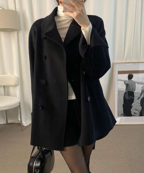 FLINEA(フリネア)の「襟付きダブルブレストメルトンショートコート(ピーコート・レディース・オフホワイト/ブラック・FREE)」の4枚目の写真