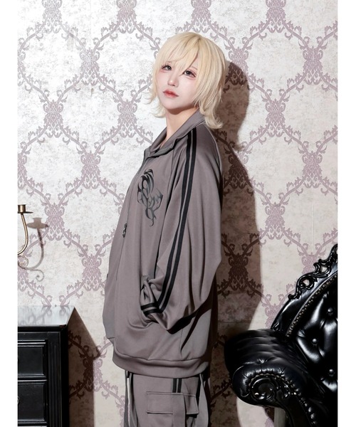 NOEMIE（ノエミー）の「トライバルベルトユニセックスジャージセットアップ（ジャージ・レディース・ダークグレー/ブラック/オフホワイト・M）」の5枚目の写真