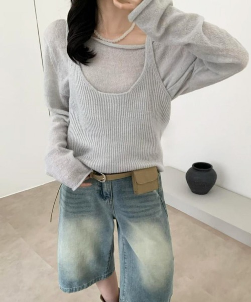 MEMECLE(メメクル)の「【 MEMECLE / メメクル 】レイヤード風キャミソール ニットトップス(ニット/セーター・レディース・グレー/ホワイト/ネイビー/オリーブ・FREE)」の2枚目の写真