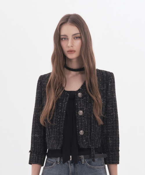MAU SOLEUM(マウソレウム)の「Fringed Tweed Mid-Sleeve Jacket - Multi Black(テーラードジャケット・レディース・ブラック・SMALL/MEDIUM)」の3枚目の写真
