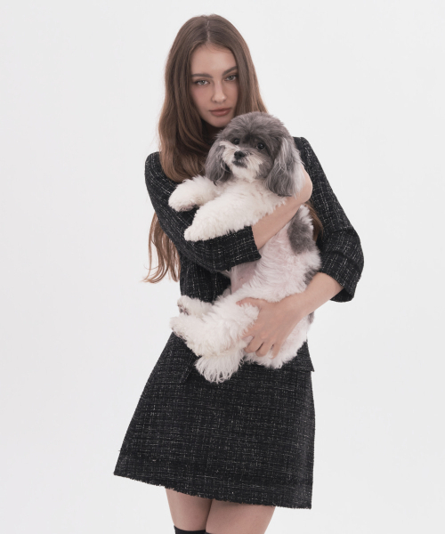 MAU SOLEUM(マウソレウム)の「Fringed Tweed Mid-Sleeve Jacket - Multi Black(テーラードジャケット・レディース・ブラック・SMALL/MEDIUM)」の2枚目の写真