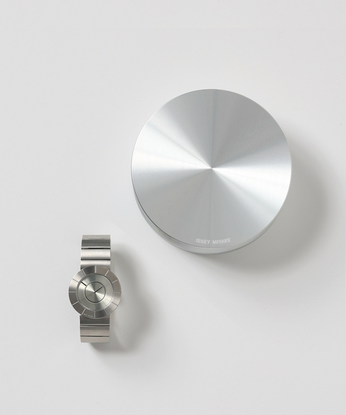 ISSEY MIYAKE（イッセイミヤケ）の「Web限定 ISSEY MIYAKE TO NY0N001 Silver（アナログ腕時計・レディース・シルバー・FREE）」の6枚目の写真